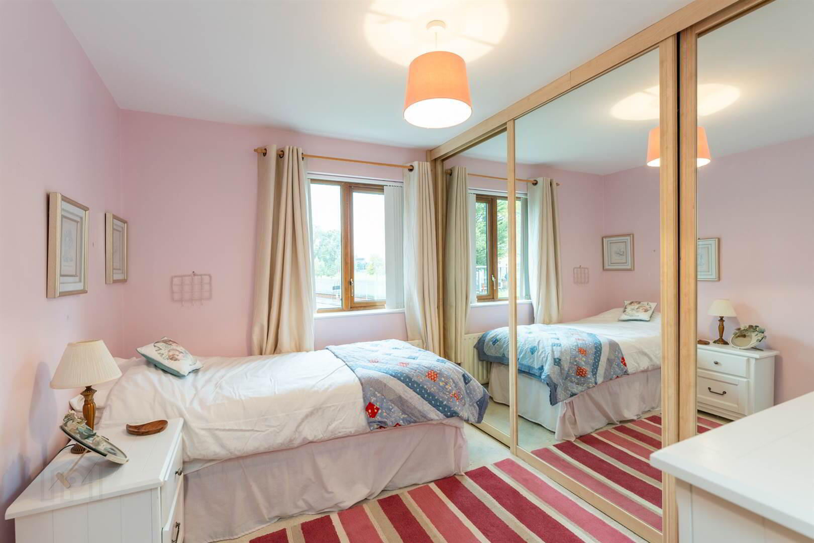 Apt 3 Belmont Gate, 1 Wandsworth Road 12 of 15