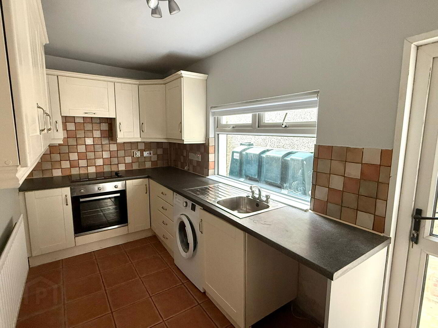 87 Killowen Street 5 of 14