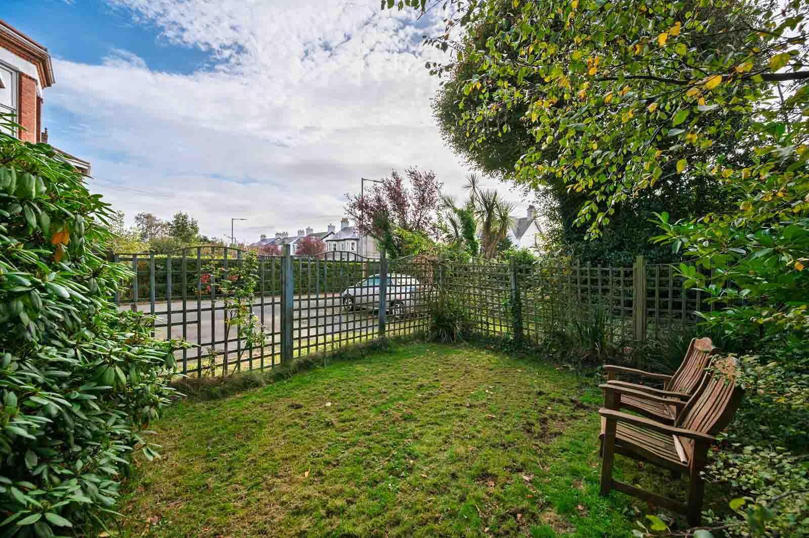 26 Bryansburn Road 51 of 52
