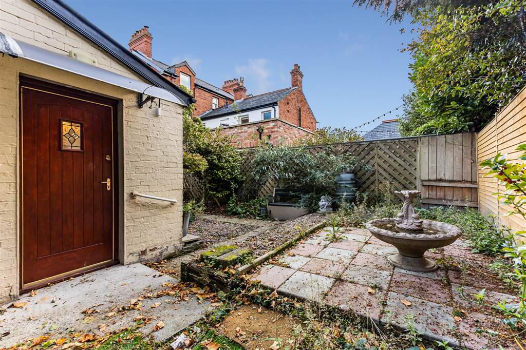 92 Marlborough Park Central 22 of 23