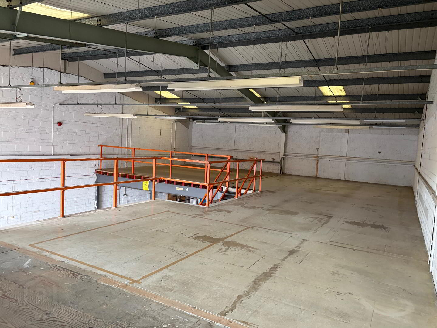 Unit 6 Dunlop Industrial Units, 8 Balloo Drive 13 of 14