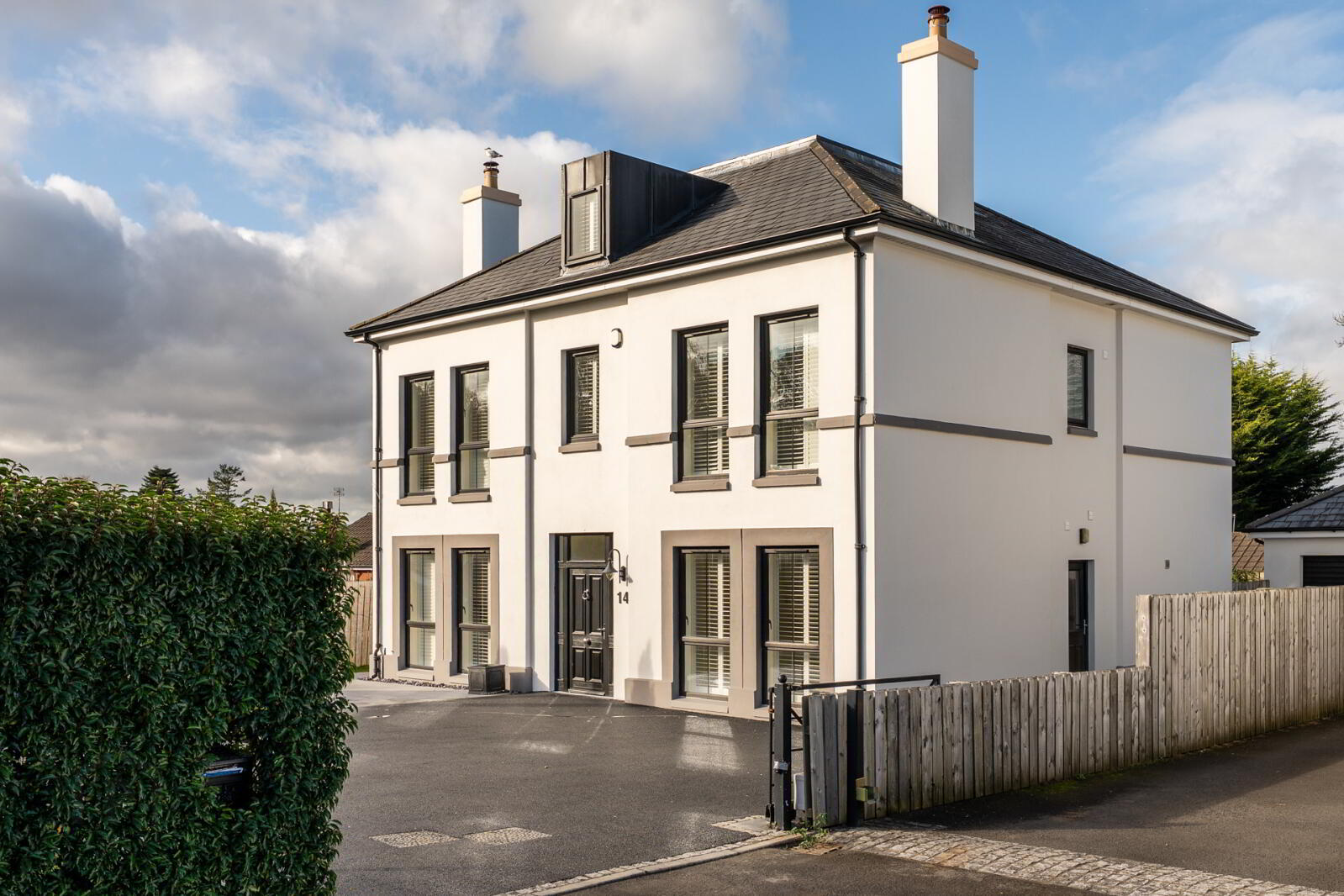 14 Old Quay Court 2 of 67