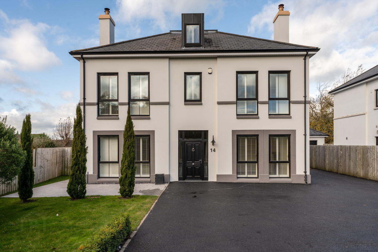 14 Old Quay Court 1 of 67
