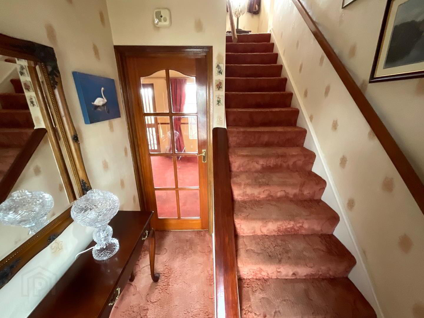 135 West Circular Road 2 of 14
