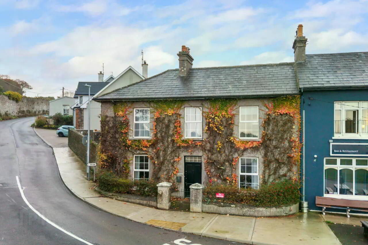 Ivy House, Main Street 1 of 28