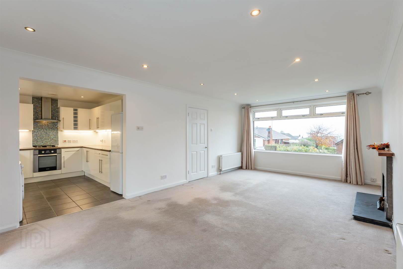 2 Glenview Road 3 of 15