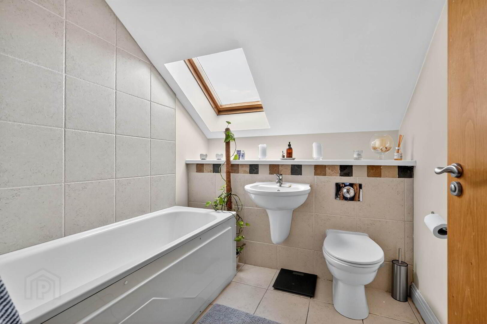 Apt 8, Baronscourt Manor 22 of 23
