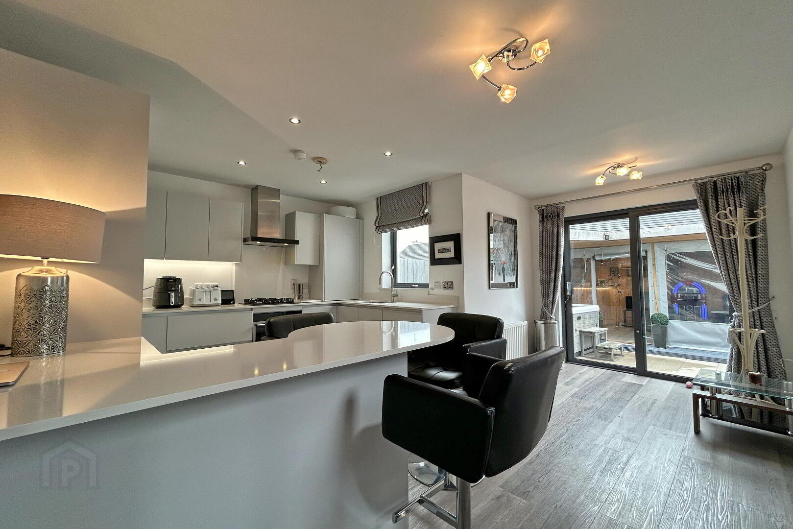 9 Galvally Close 2 of 18