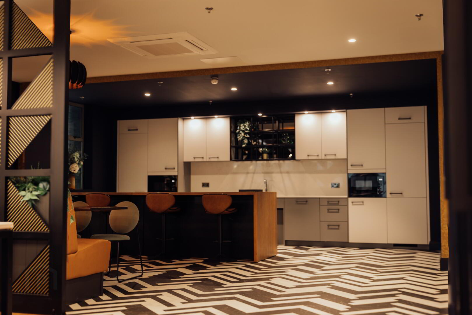 Victoria House, 15-27 Gloucester Street 7 of 8