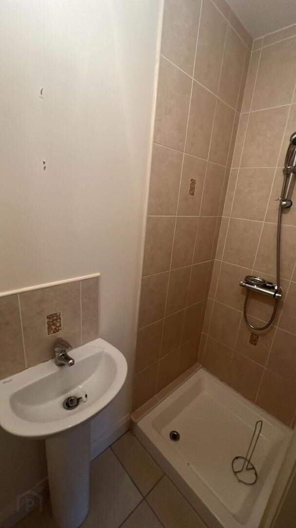 34 Montague Court 2 of 9