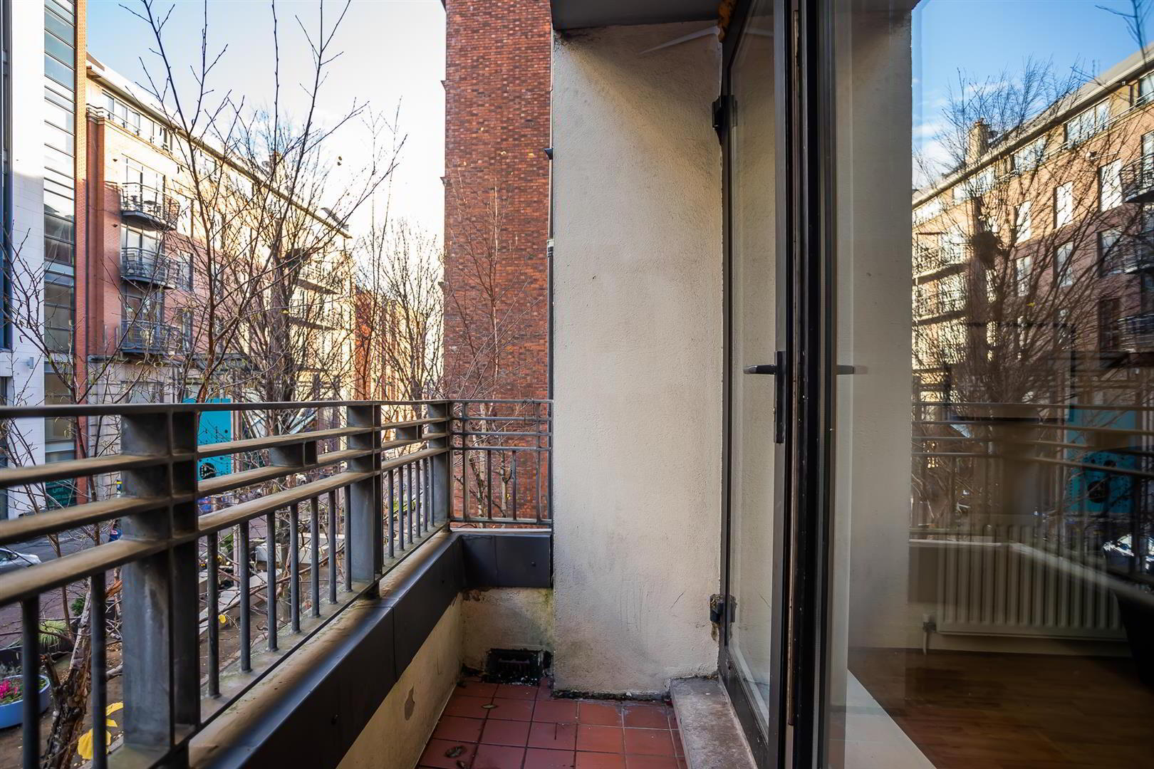 204 Margarita Plaza, 81 Adelaide Street 27 of 28