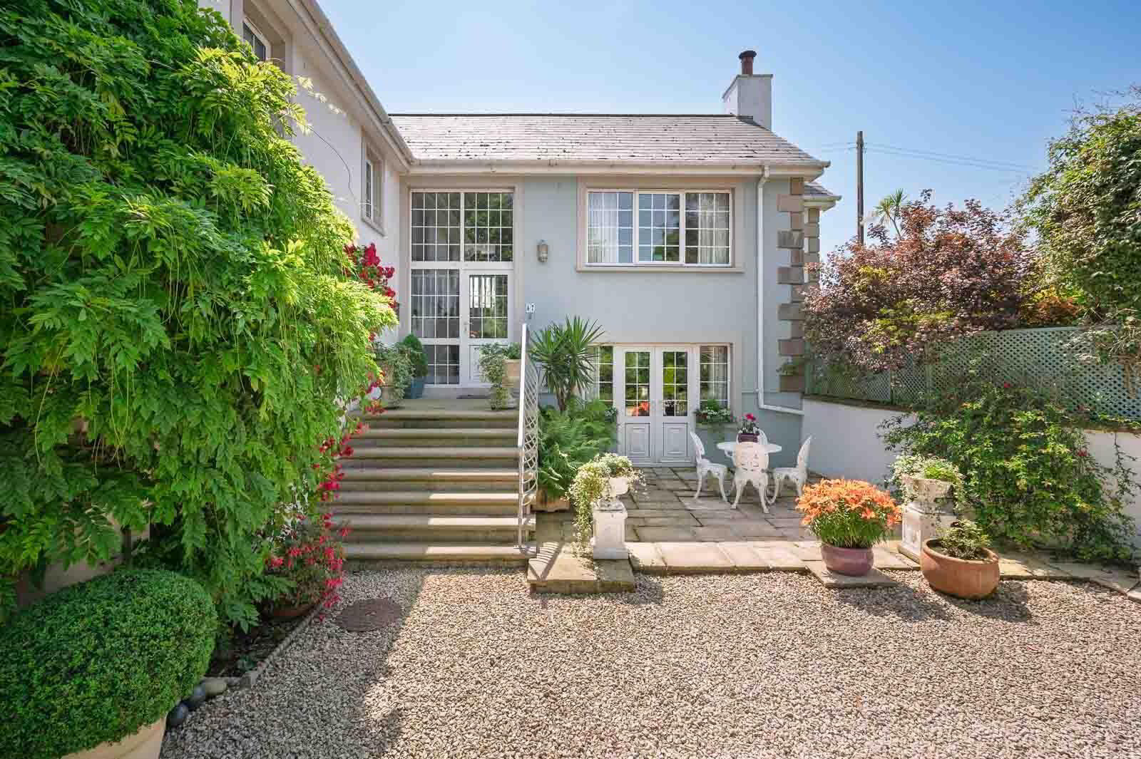 47 Newtownards Road 2 of 42