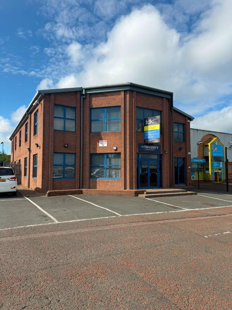 22 Mallusk Road 1 of 7
