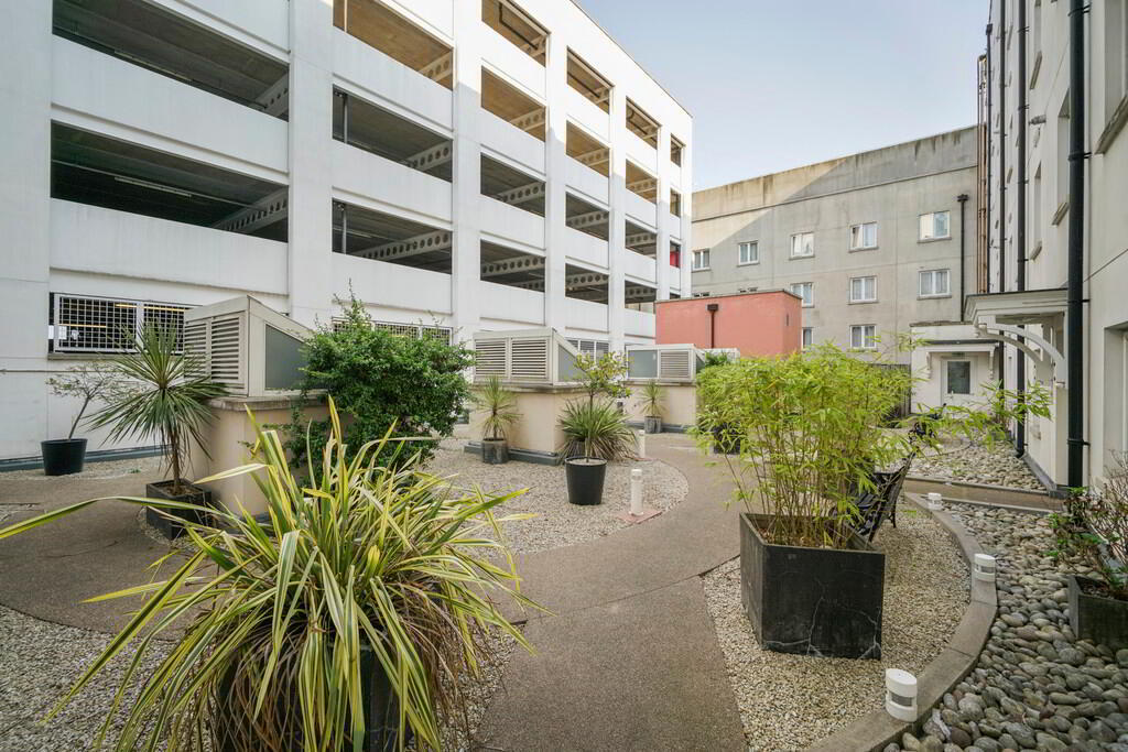 201 Saint Annes Square, 7 Edward Street 8 of 8
