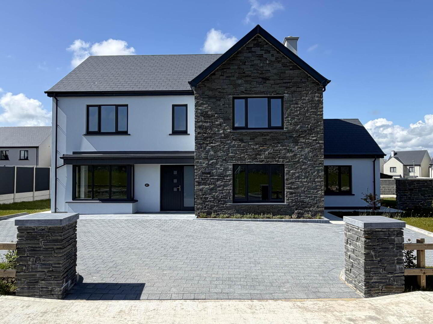 83 An Sruthan Beag 2 of 22