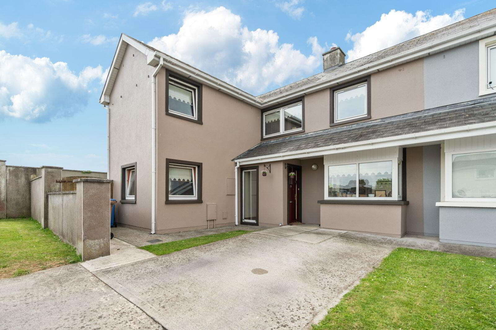 28 Beech Rise 1 of 23