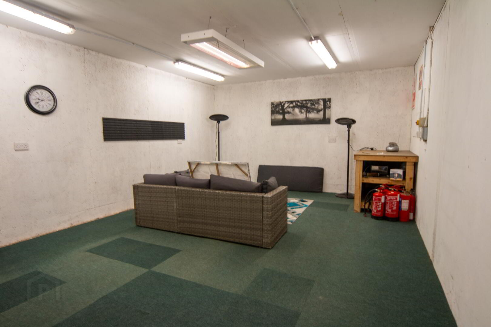 18a Carryhugh Road 8 of 9