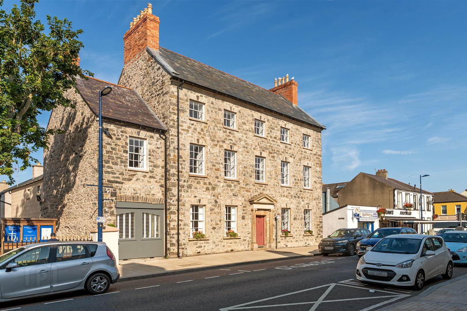 Apt 4 The Merchant House, High Street 17 of 18