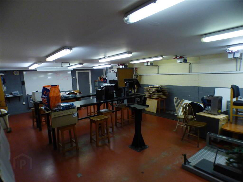 58 Ledcom Industrial Estate 18 of 18