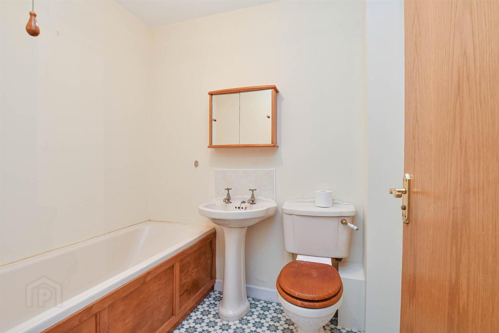 32 Woodrow Gardens 16 of 17