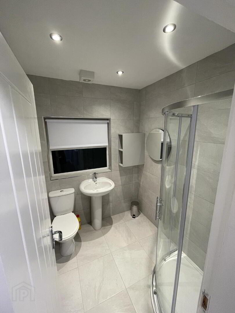 951 Upper Newtownards Road 11 of 11