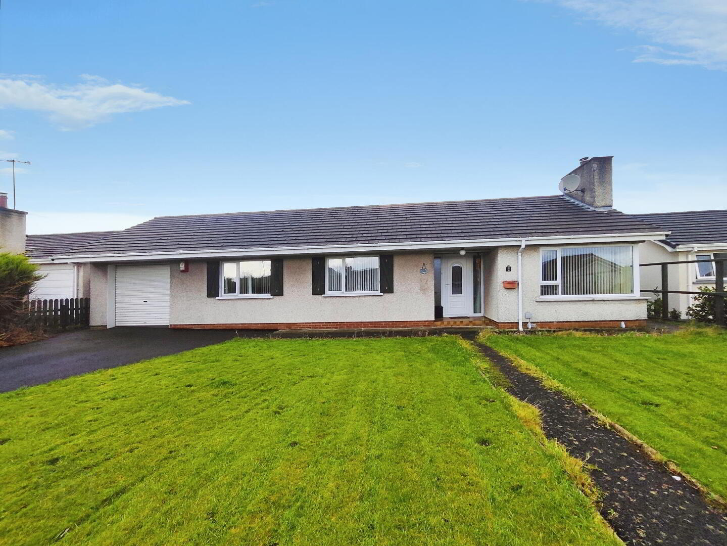 2 Redlands Crescent 14 of 14