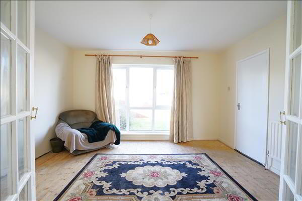Tir Connell Avenue 3 of 24