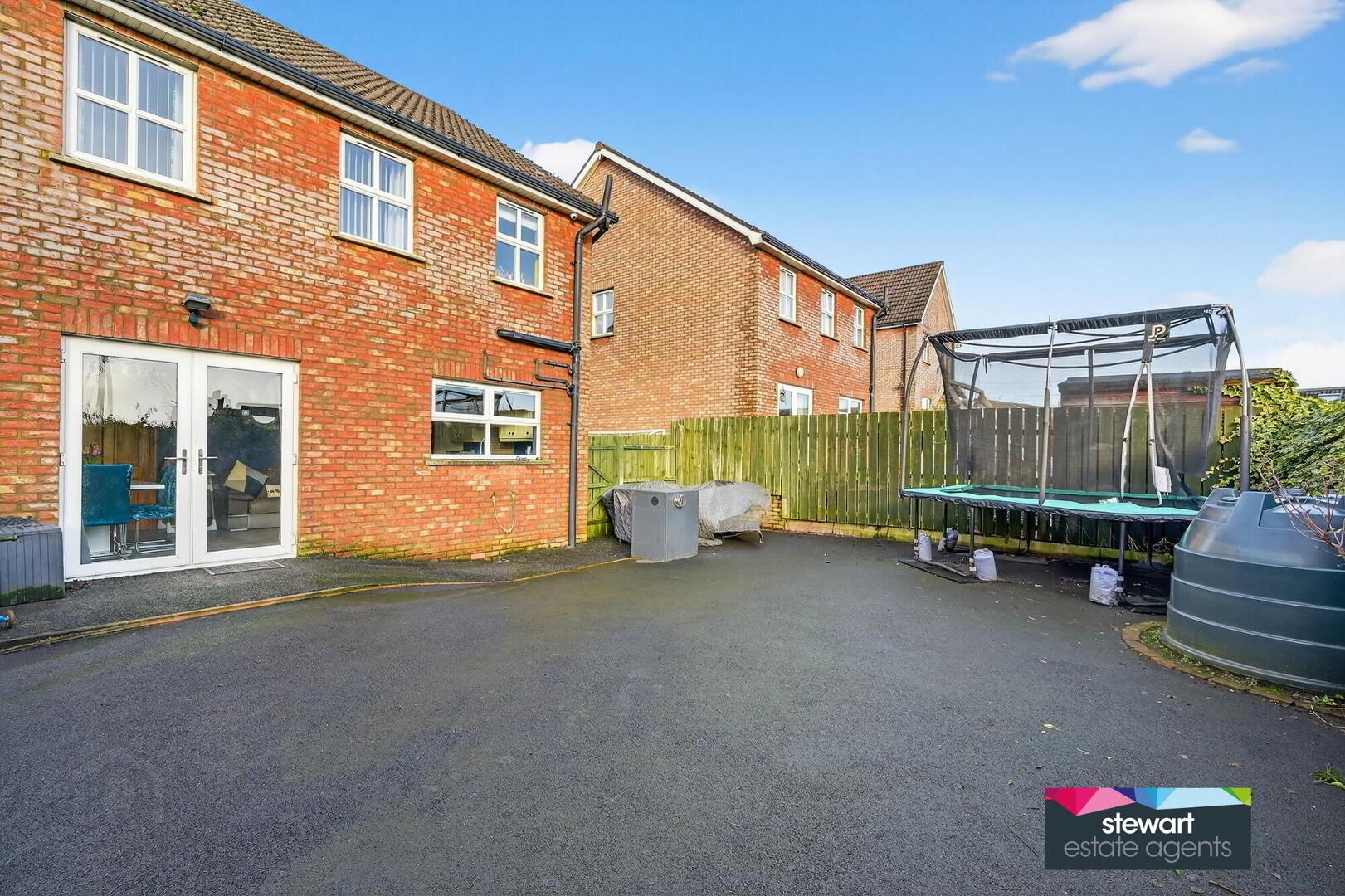 8 Broomhill Grove 24 of 25