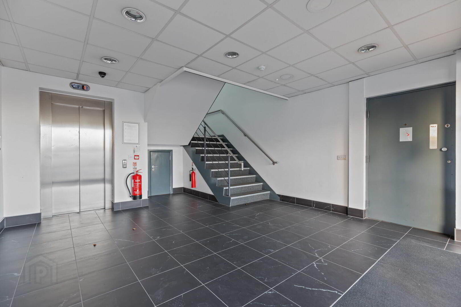 1 Garvey Studios, 2-14 Longstone Street 10 of 11