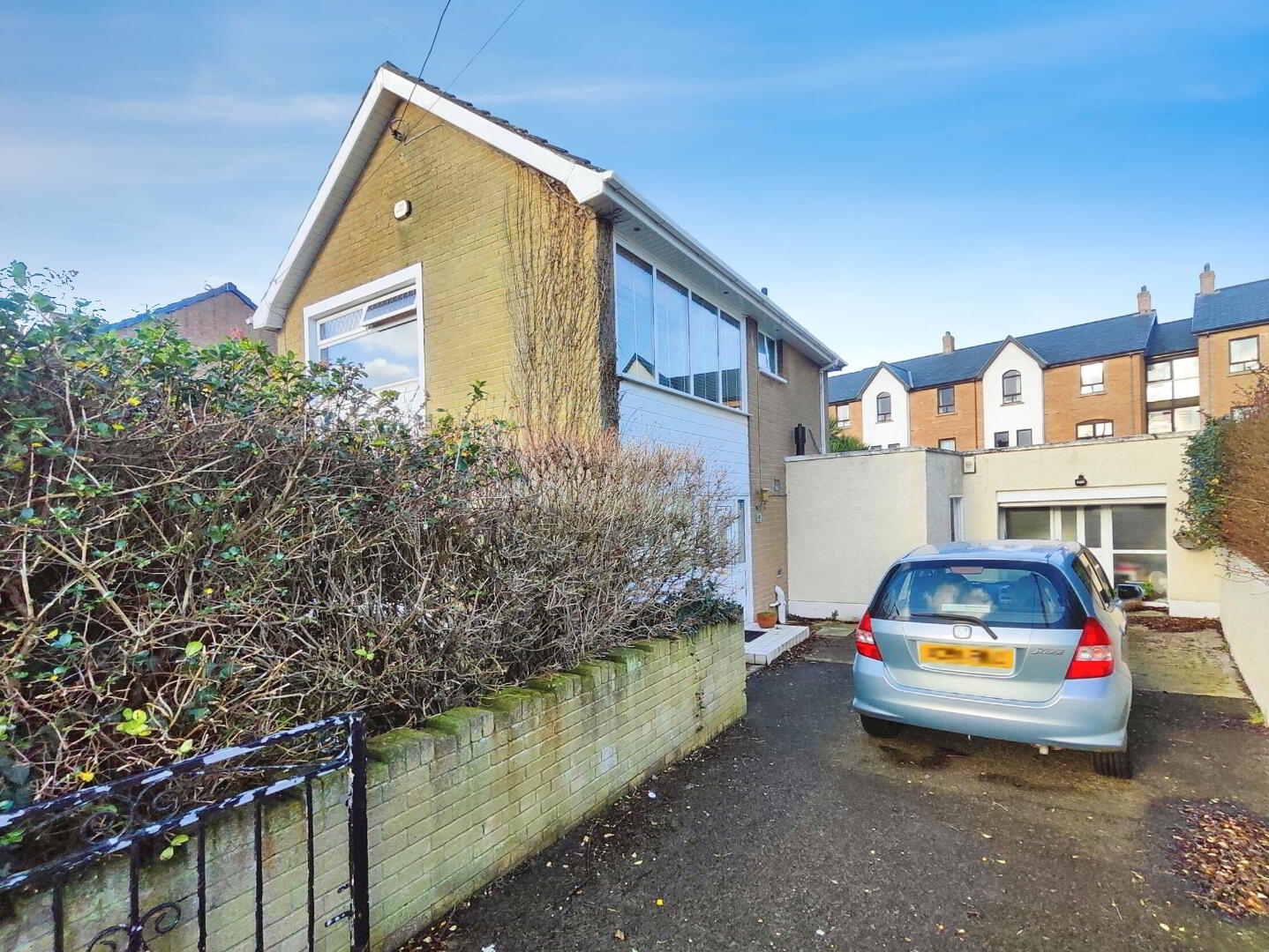 45 Burnside Road 2 of 19