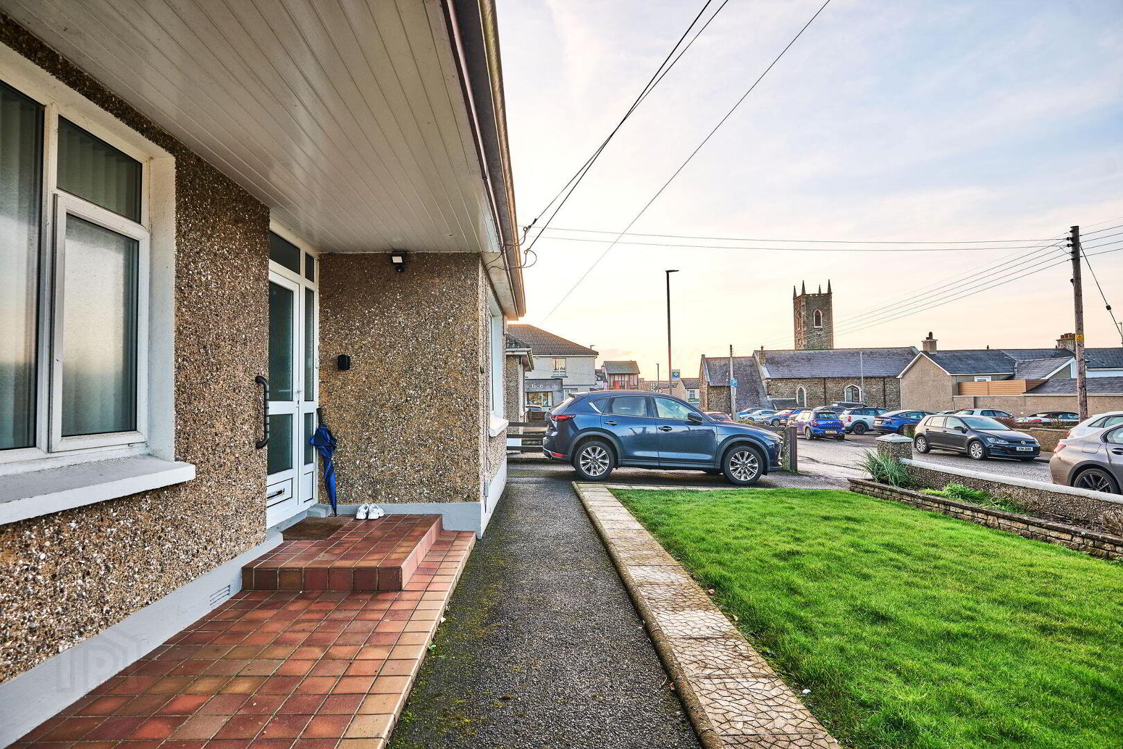 12 Lever Road 2 of 18