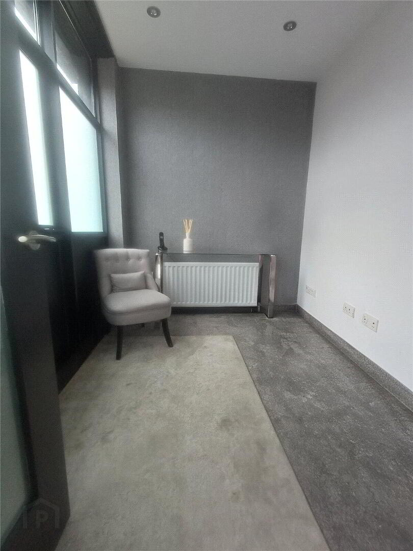 210-212 Shore Road 3 of 9