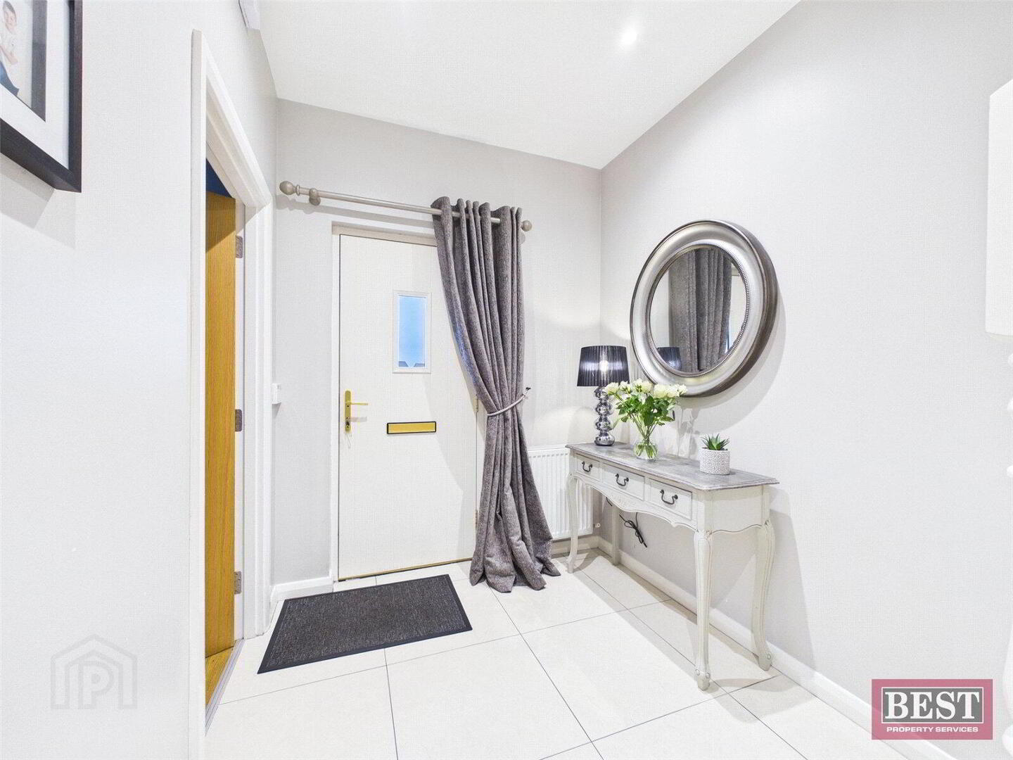 4 Carneyhough Court 2 of 18