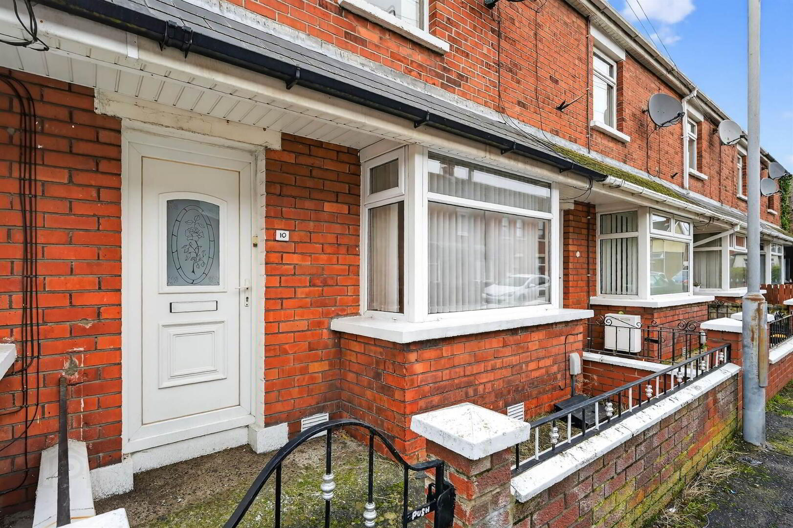 10 Oakdene Drive 2 of 16