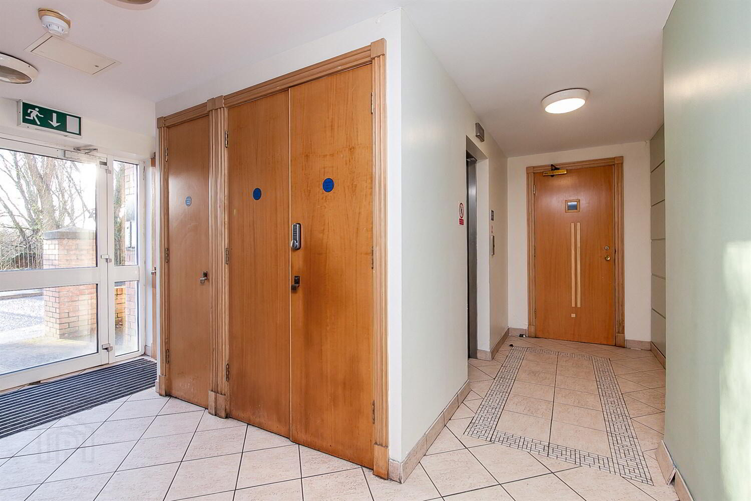 1b Musgrave Manor, 55 Stockmans Way 2 of 11