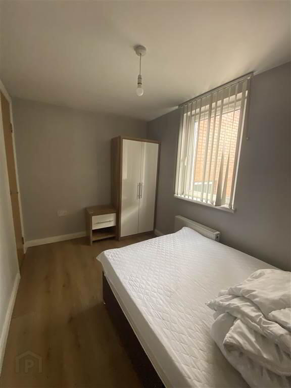 Flat 3, 78 Fitzroy Avenue 6 of 6