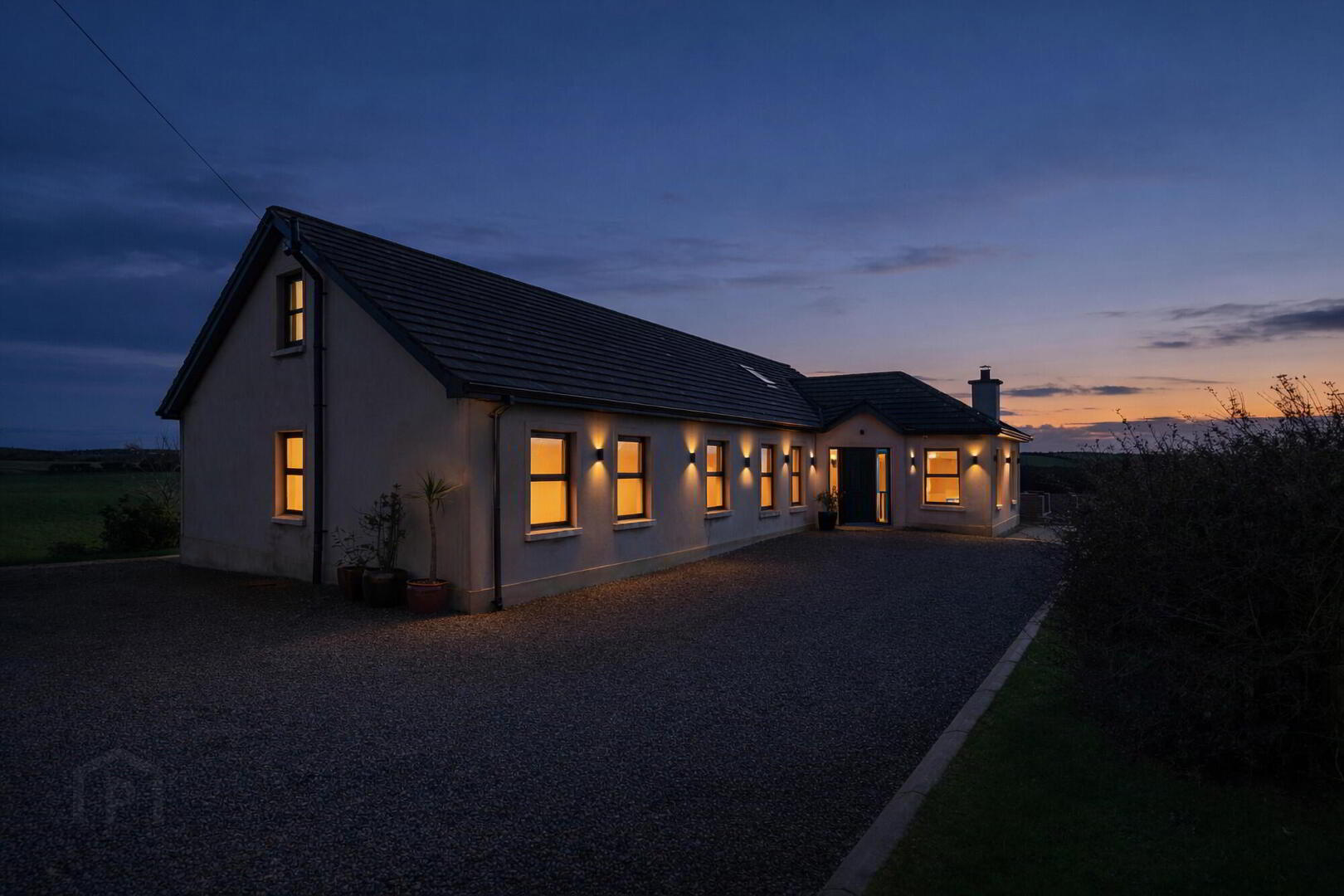 15A Manse Road 1 of 44