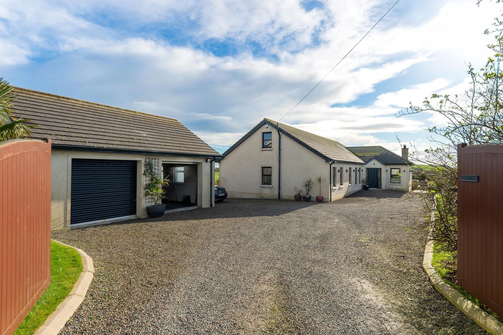 15A Manse Road 3 of 44
