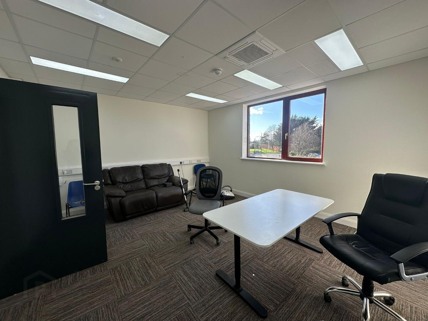 First Floor Office Space #3, 14 Bellshill Commercial Park 2 of 2