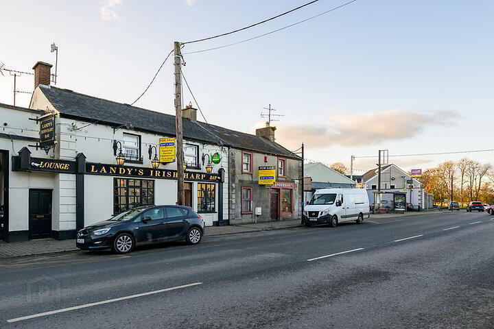 Landy's Irish Harp, 19 Irish Street 29 of 30