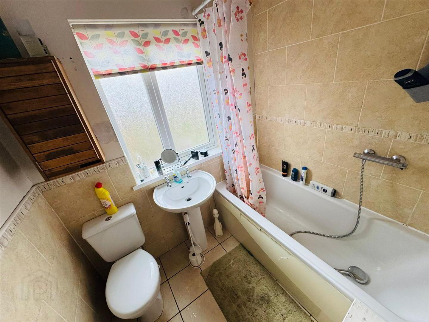 41 Rathcoole Drive 4 of 4