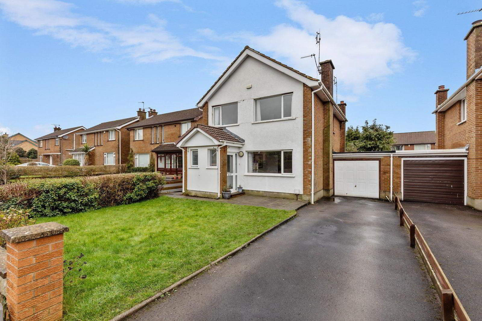 13 Roseville Avenue 1 of 25