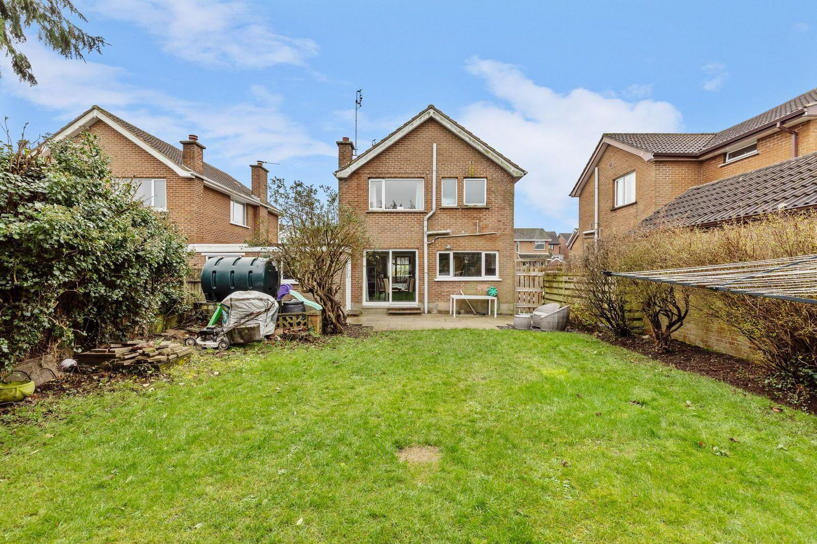 13 Roseville Avenue 24 of 25