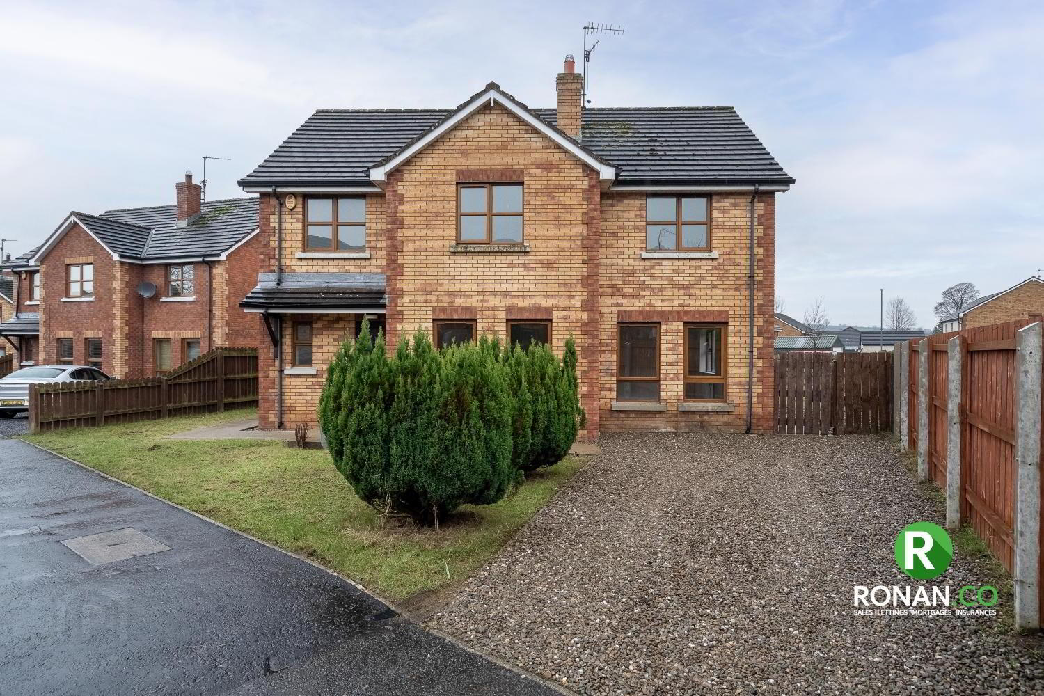 24 Castletown Court 2 of 32