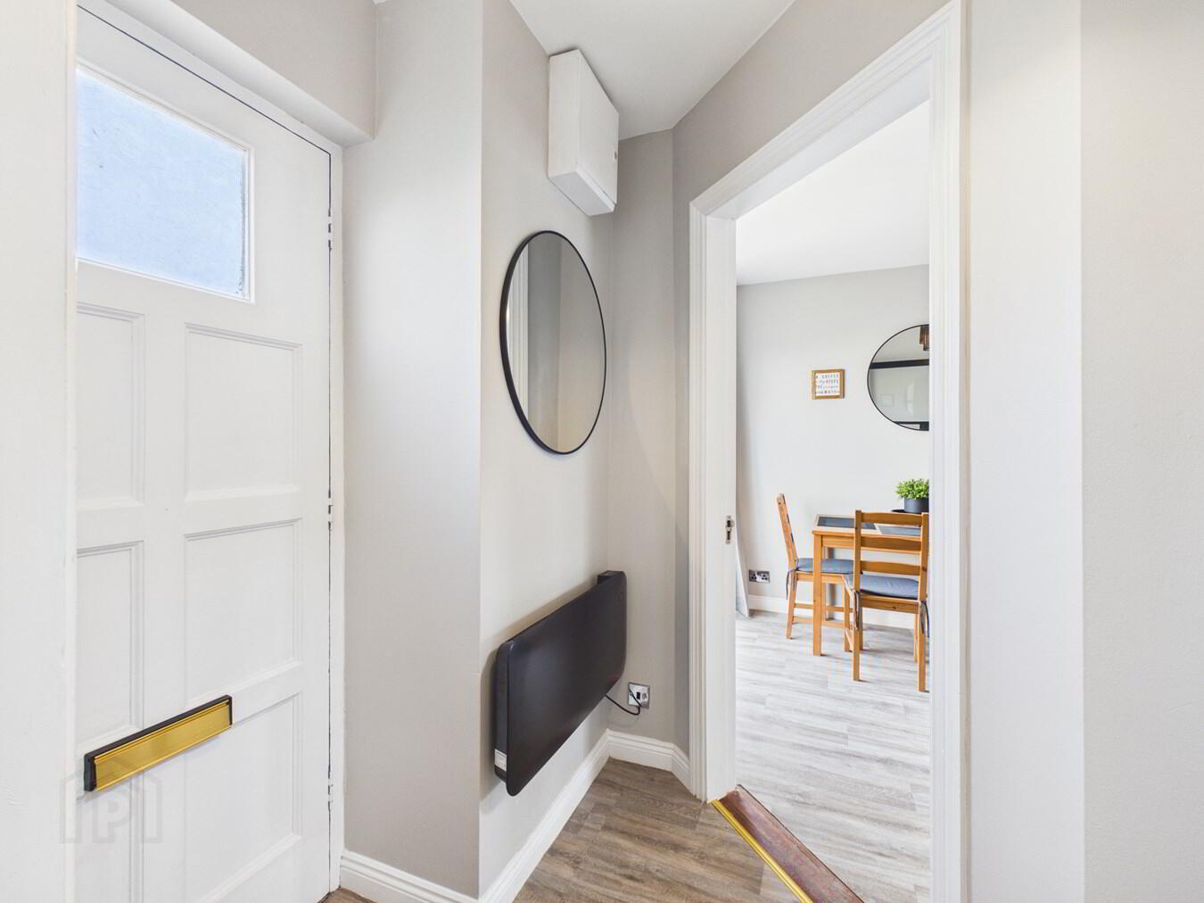 47 Seafield 2 of 25