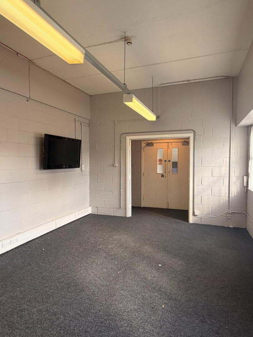 Twin Spires Complex, NG 4.1 155 Northumberland Street 2 of 2