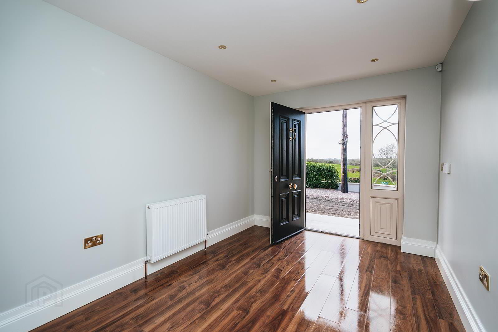 10 Portna Road 3 of 72
