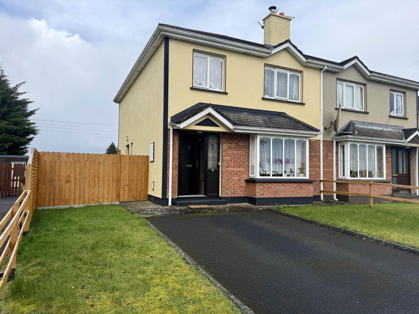 16 Abbey Vale 1 of 26
