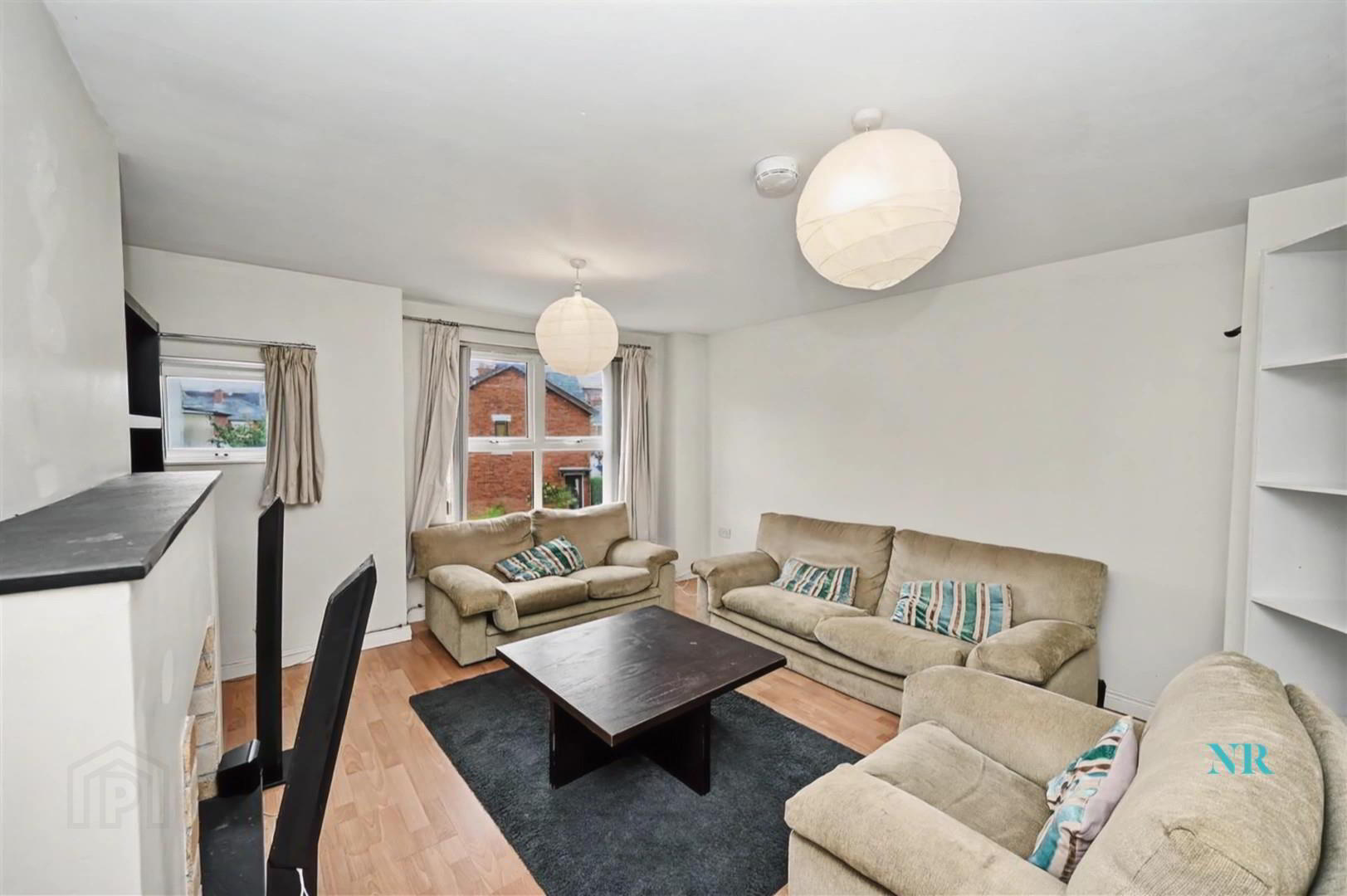 123 Northbrook Street 2 of 14