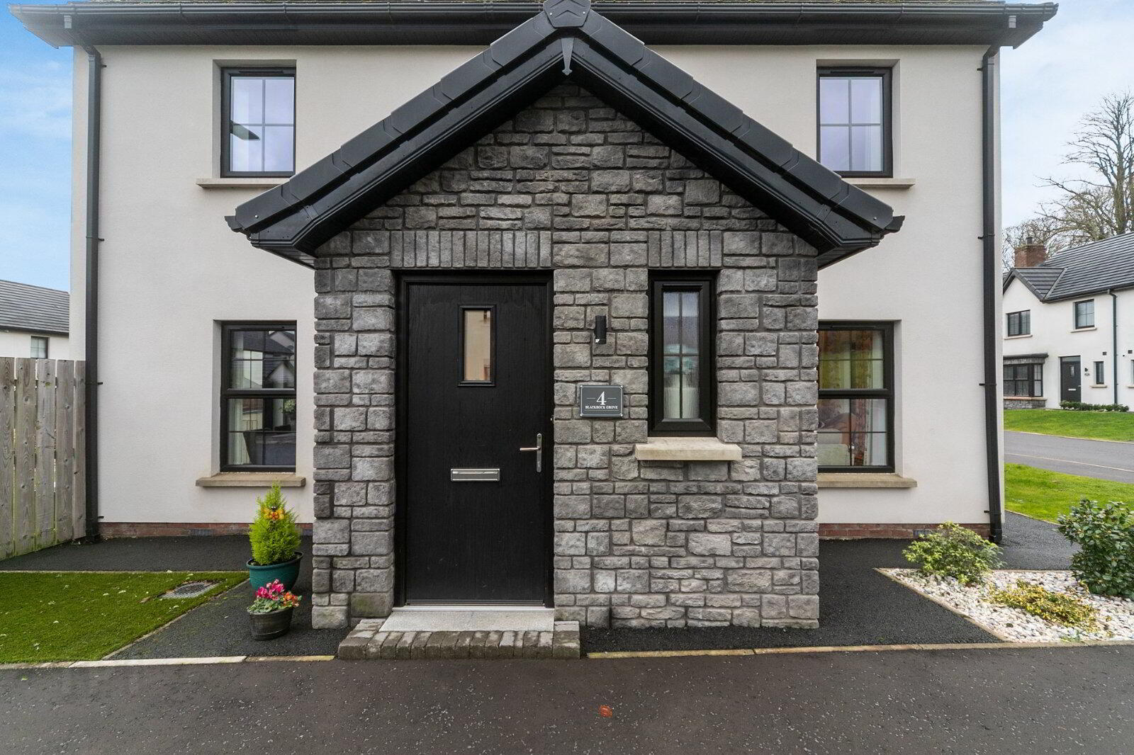 4 Blackrock Grove 2 of 31